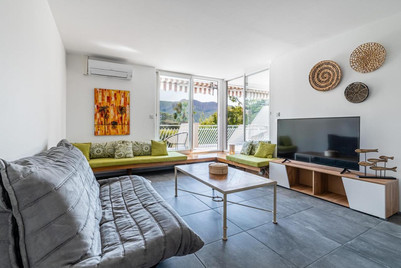 Le Canaio Upper Club Par Dodo-A-Cassis Luaran gambar