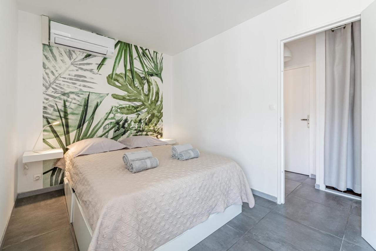 Le Canaio Upper Club Par Dodo-A-Cassis Luaran gambar